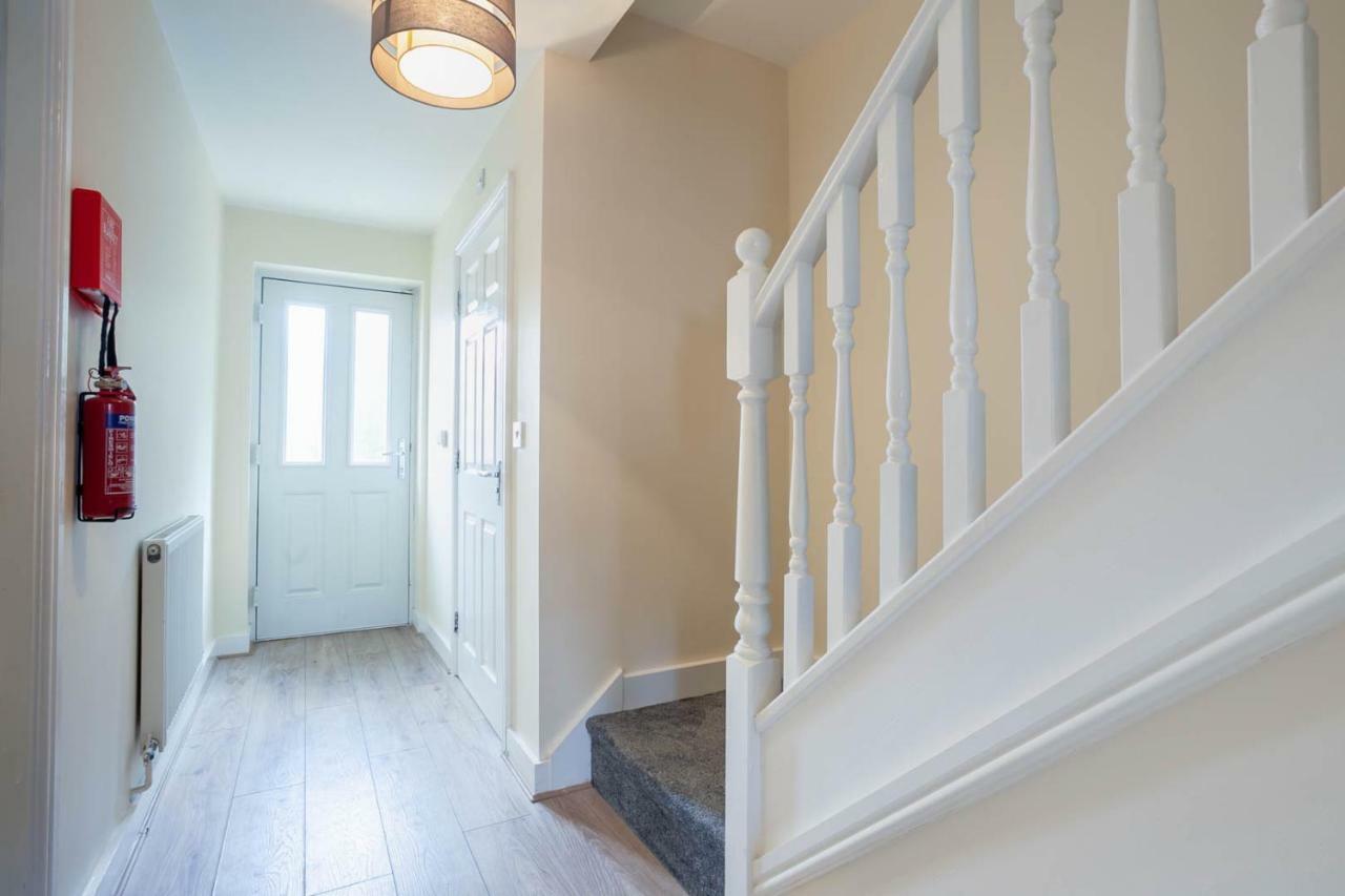 4 Bed Home, Driveway Parking Ideally Located In Latchford, Warrington - Executive St Marys House Buitenkant foto